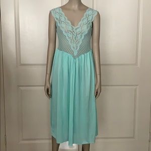 Paramount New York Vintage Mint Green Nightgown